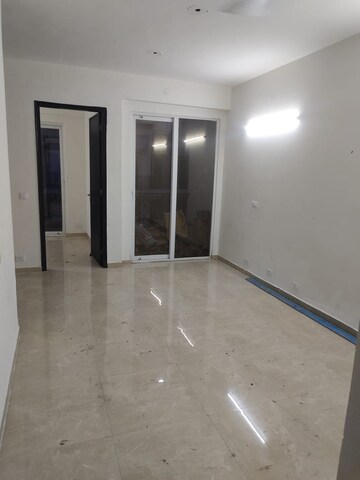 Room in 3 BHK Builder Floor at Signature Global Park 4 and 5, Sohna Sector 36 – for Rent