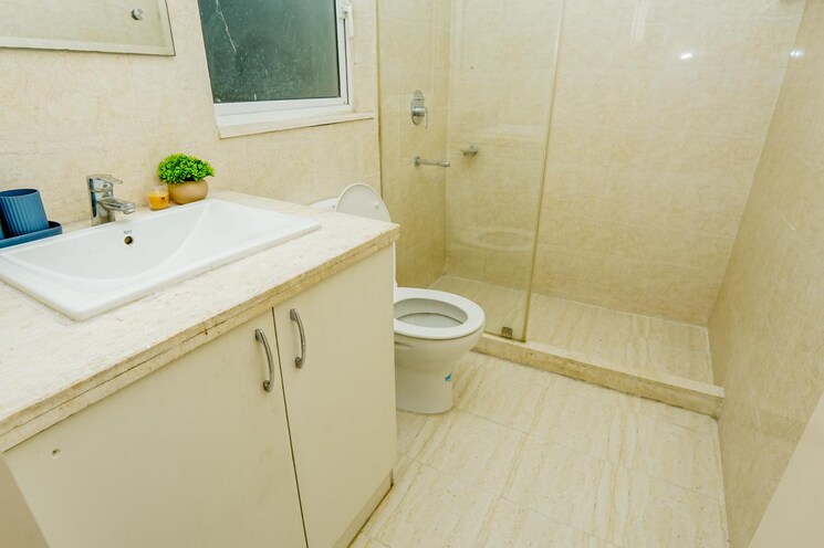 Bathroom, dlf-regal-gardens 3 Bedroom 1778 Sq.Ft. Apartment In Sector 90 Gurgaon 9755131