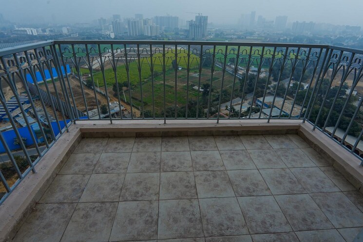 Balcony, dlf-regal-gardens 3 Bedroom 1778 Sq.Ft. Apartment In Sector 90 Gurgaon 9755131