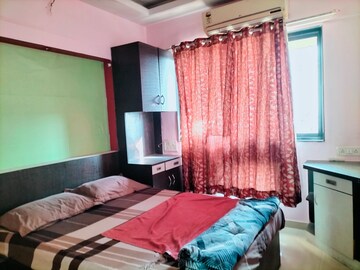 Bedroom in 2 BHK Apartment at Mantri Park, Goregaon East – for Rent
