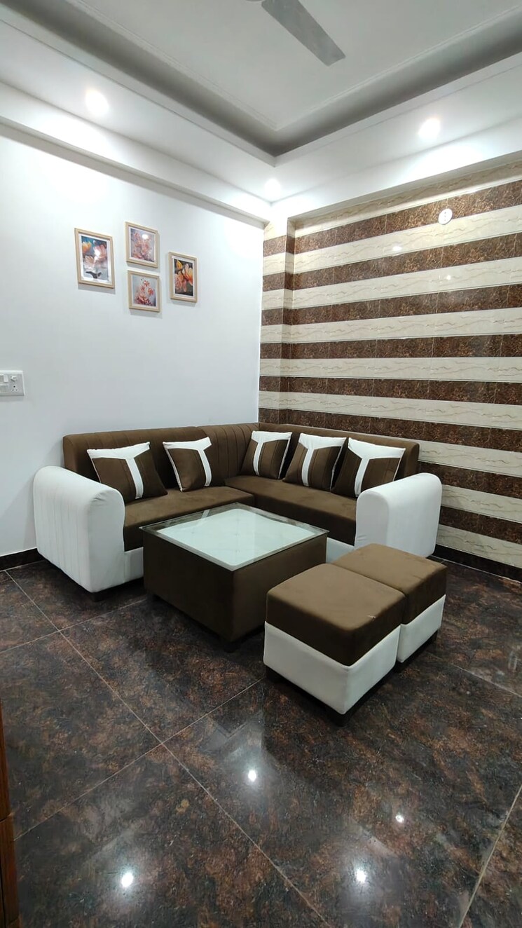 Living Room, sector 56 1 Bedroom 180 Sq.Yd. Builder Floor In Sector 56 Gurgaon 9755443