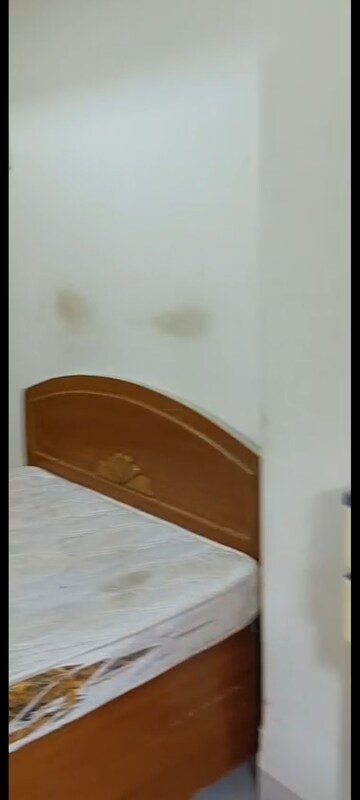 Furnished Amenities in 2 BHK Apartment at Rugvedi Apartment, Vile Parle East – for Rent