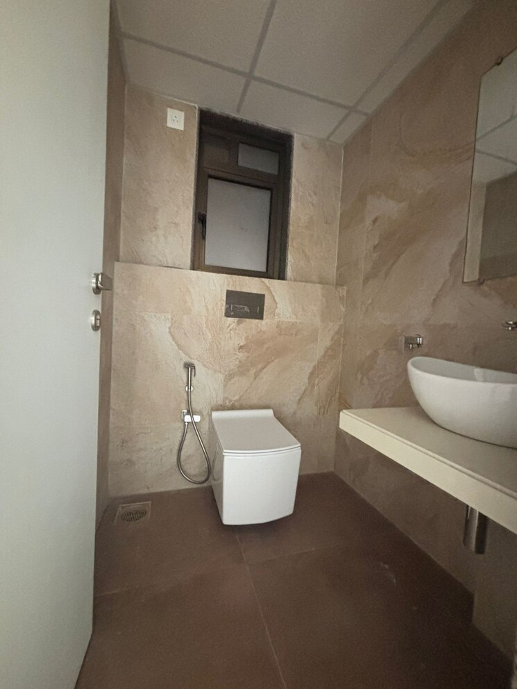 Bathroom, kanakia-silicon-valley 4 Bedroom 2100 Sq.Ft. Apartment In Powai Mumbai 9755449