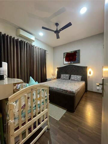 Bedroom in 4 BHK Builder Floor at Sector 56 – for Rent