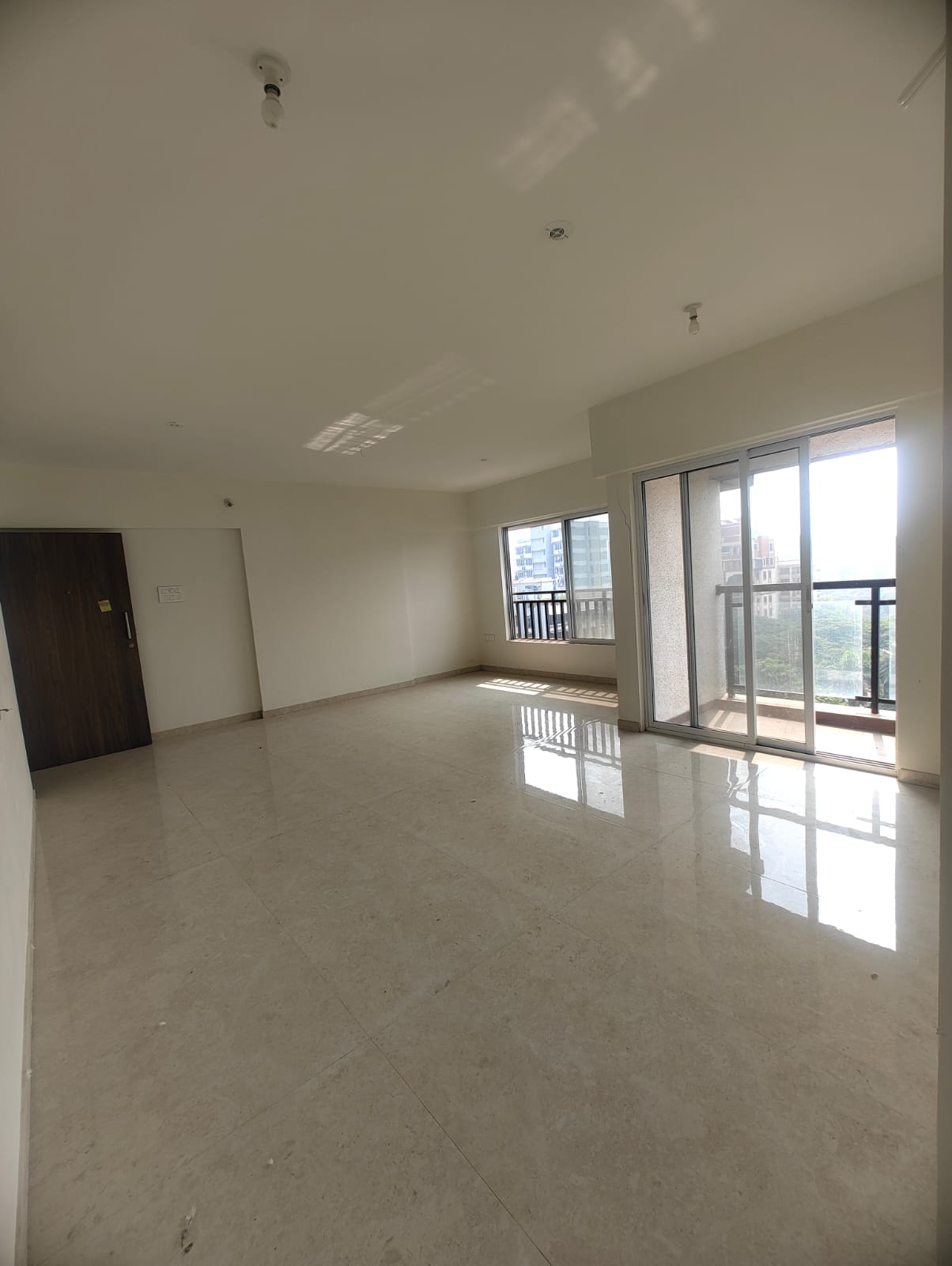 Living Room in 3 BHK Apartment at Chembur – for Sale