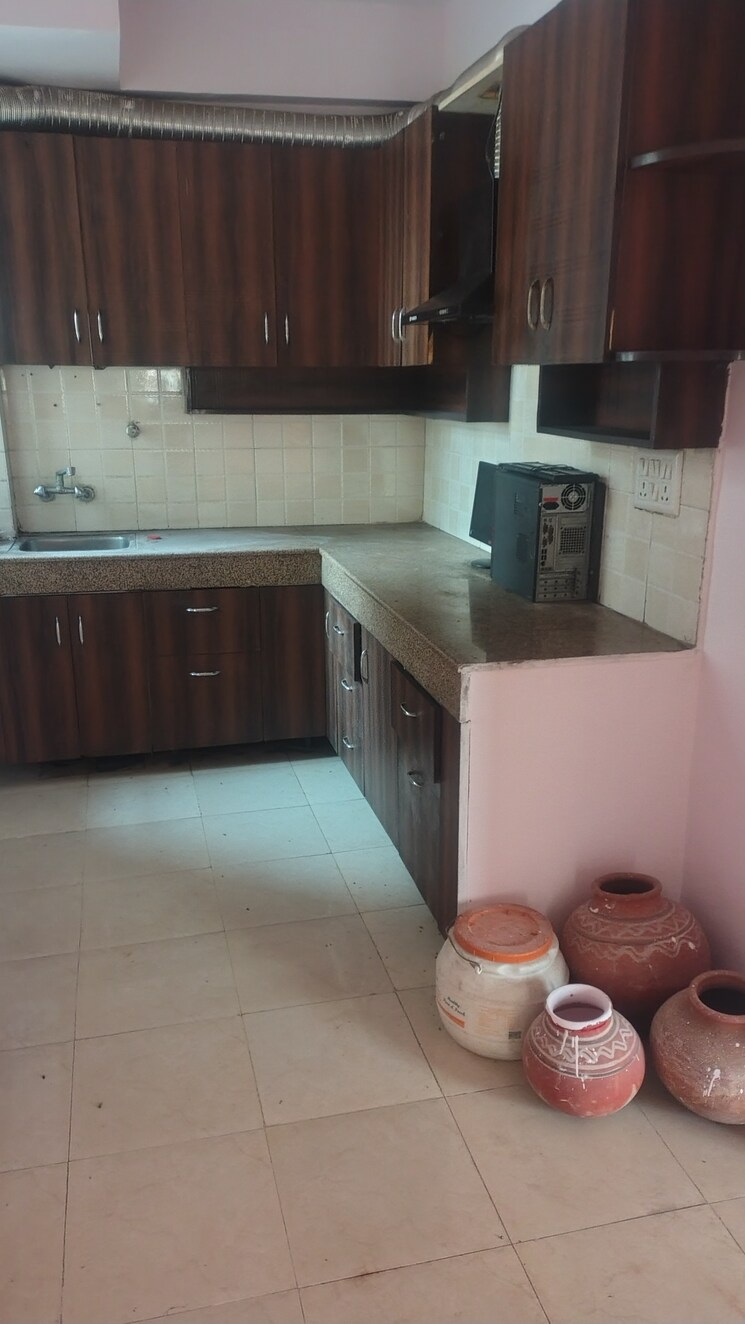 Kitchen, tulip-orange 3 Bedroom 1137 Sq.Ft. Apartment In Sector 70 Gurgaon 9755836