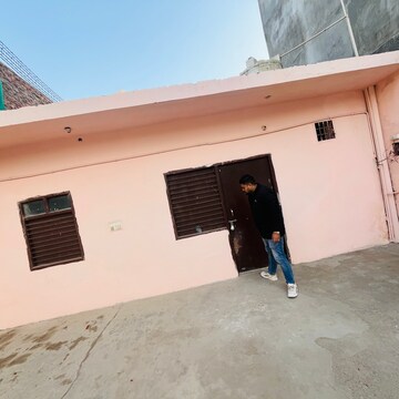 Team Area in 2 BHK Independent House at RWA Apartments Sector 121, Garhi Chaukhandi – for Rent