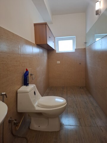 Living Room in 4 BHK Apartment at Banjara Hills – for Rent