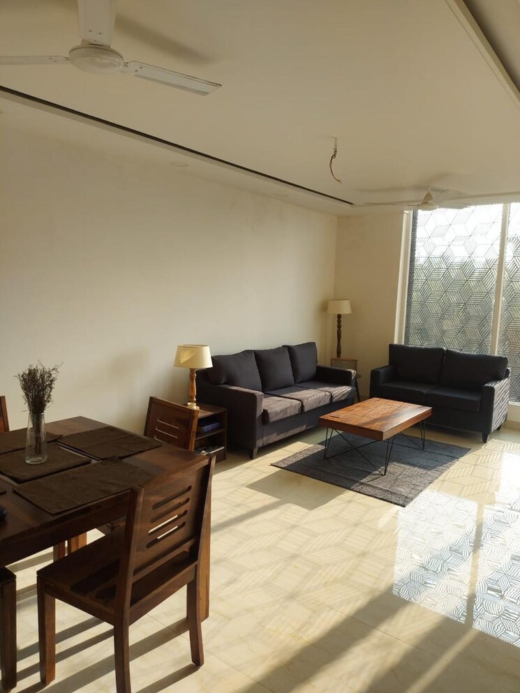 Cover Image, sector 57 3 Bedroom 263 Sq.Yd. Builder Floor In Sector 57 Gurgaon 9756060