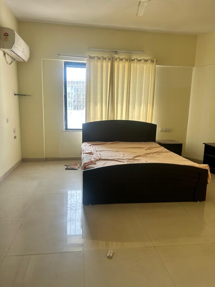 Cover Image, gera-emerald-city 2 Bedroom 1242 Sq.Ft. Apartment In Kharadi Pune 9755983