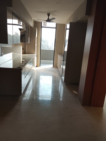 Building Lobby in 3.5 BHK Builder Floor at Palam Vihar – for Rent
