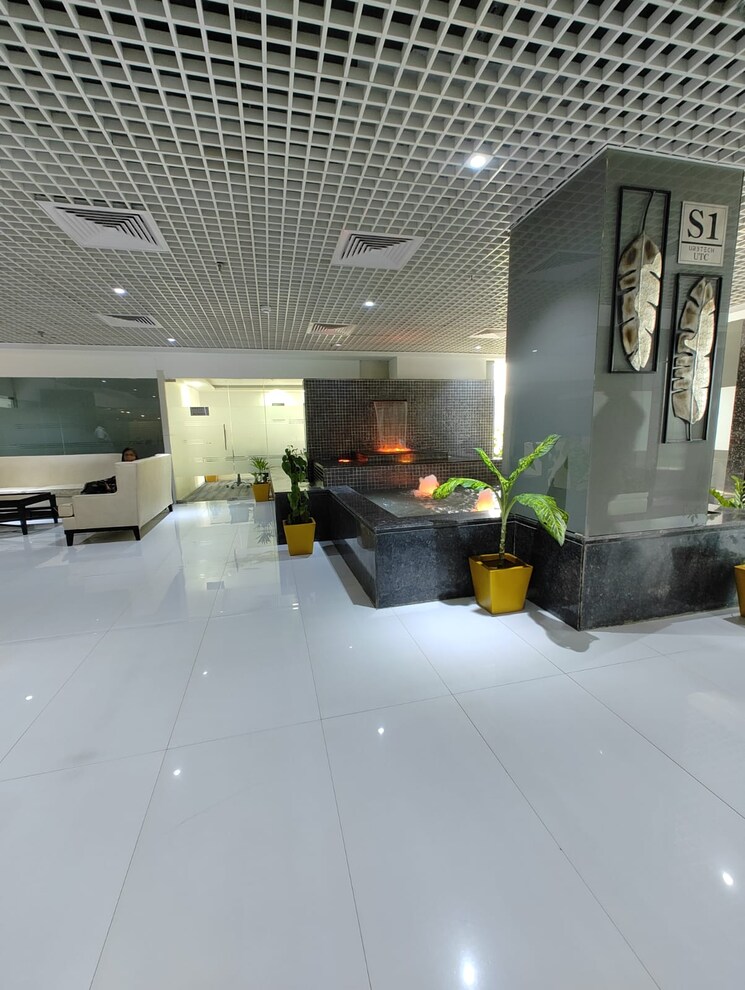 Team Area, urbtech-trade-centre Commercial Office Space 220 Sq.Ft. In Sector 132 Noida 9756054
