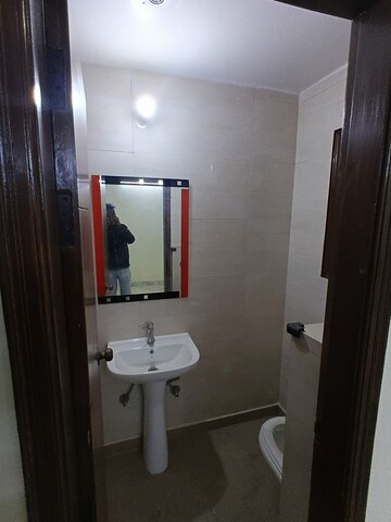 2 BHK Builder Floor For Rent in Laxmi Nagar