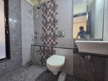 Bathroom in 2 BHK Apartment at Shashtri Nagar – for Rent