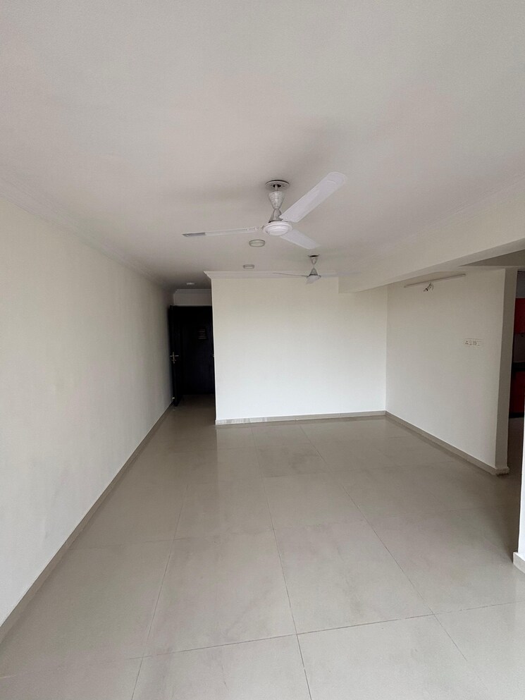 Room, lake-primrose 3 Bedroom 1500 Sq.Ft. Apartment In Powai Mumbai 9756695