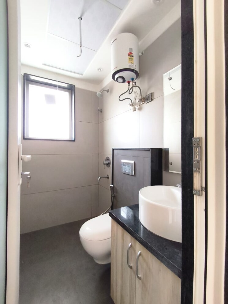 Bathroom, sector 31 Studio 647 Sq.Ft. Builder Floor In Sector 31 Gurgaon 9757221