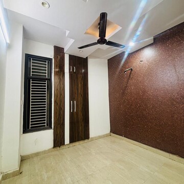 Bedroom in 2 BHK Builder Floor at Dwarka Mor – for Rent