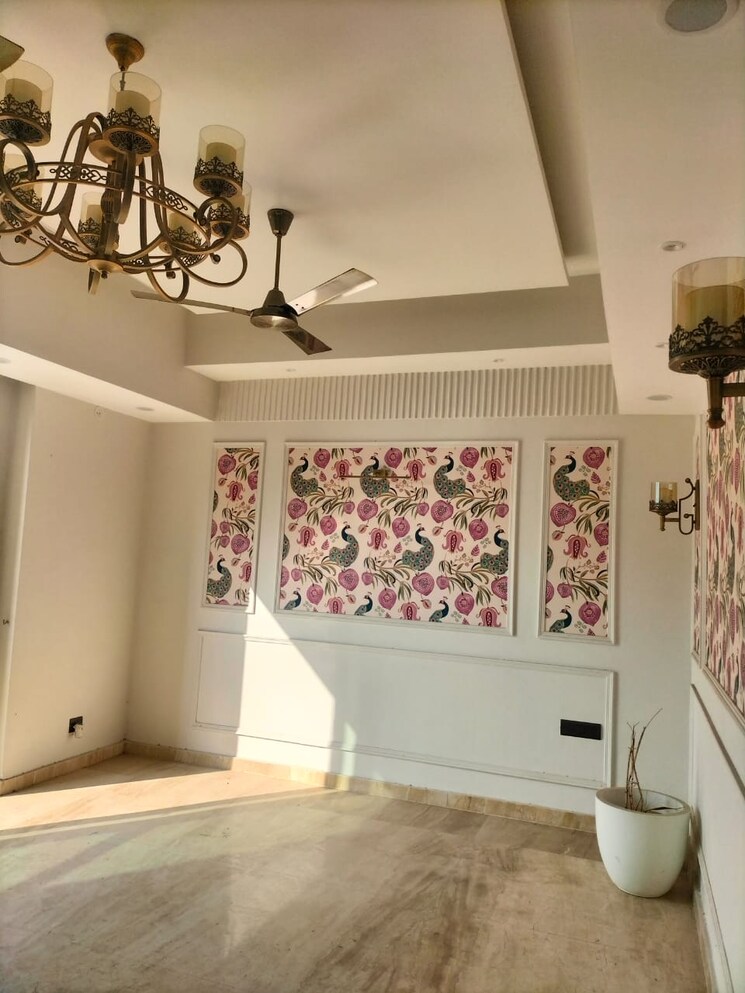 Room, mahagun-mezzaria 3 Bedroom 3070 Sq.Ft. Apartment In Sector 78 Noida 9757318