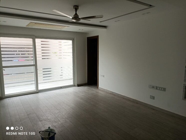 Room, panchsheel park 4 Bedroom 800 Sq.Yd. Builder Floor In Panchsheel Park Delhi 9757343