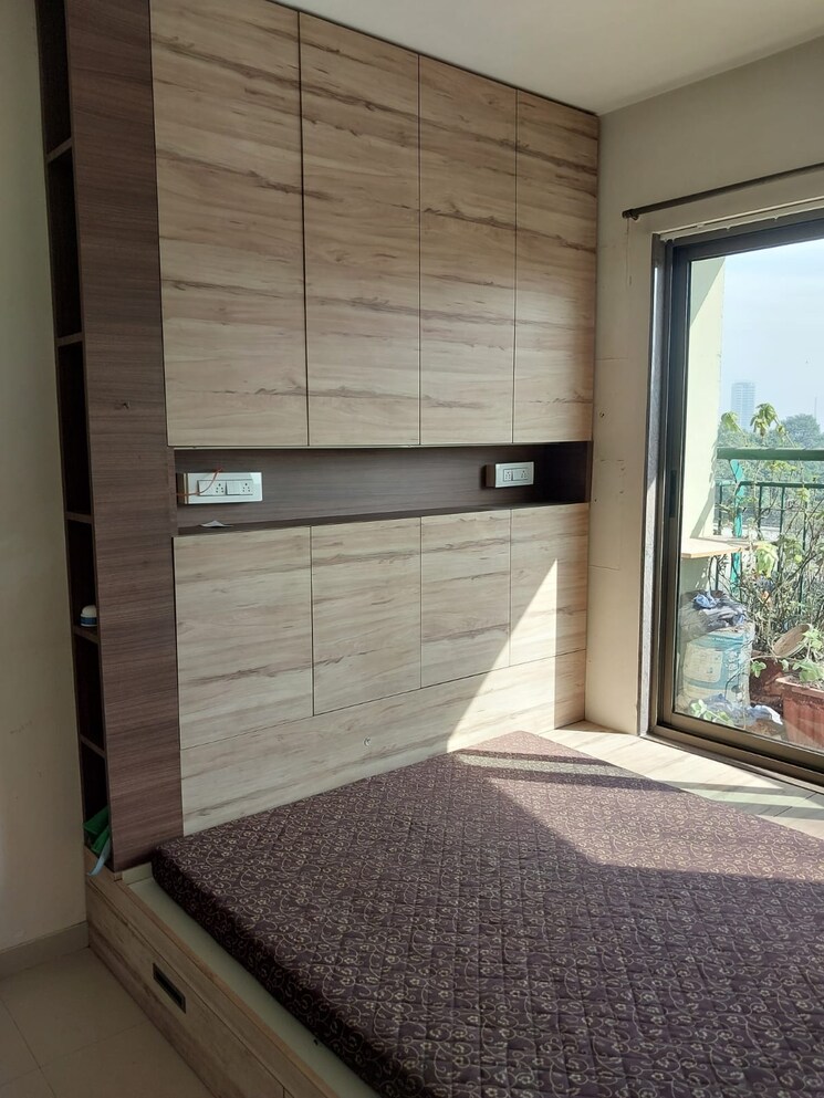 Room, neelkanth-greens 2 Bedroom 750 Sq.Ft. Apartment In Manpada Thane 9757388