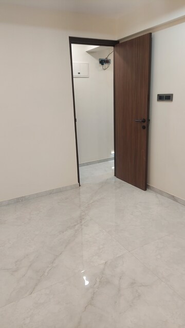 Furnished Amenities in 2 BHK Apartment at Gurukrupa Nirmalam, Bandra East – for Rent