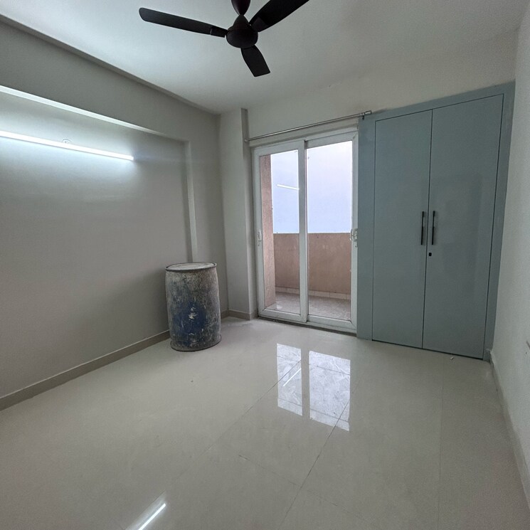 Room, tata-eureka-park 2 Bedroom 1100 Sq.Ft. Apartment In Sector 150 Noida 9757490