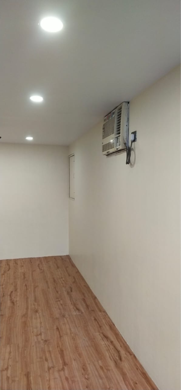 Room in 1 BHK Builder Floor at Panchsheel Enclave – for Rent