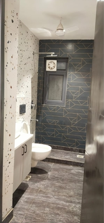 Bathroom in 1 BHK Builder Floor at Panchsheel Enclave – for Rent