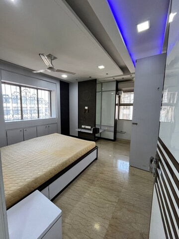 Bedroom in 3 BHK Apartment at Prabhadevi – for Rent