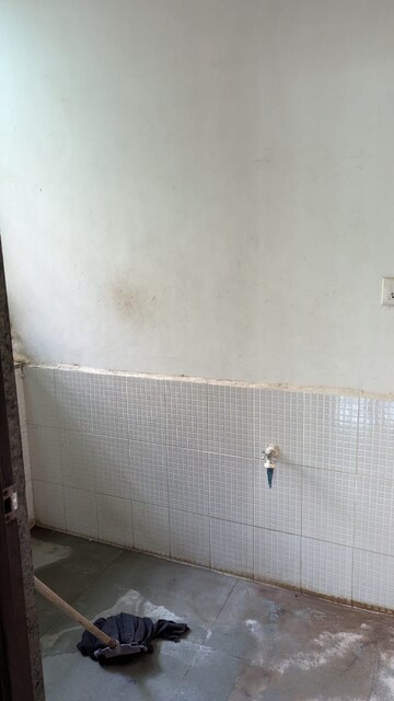 Utility Room in 2 BHK Apartment at Chandkheda – for Rent