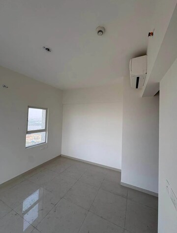 Bedroom in 3 BHK Apartment at Lodha Amara, Kolshet Road – for Rent