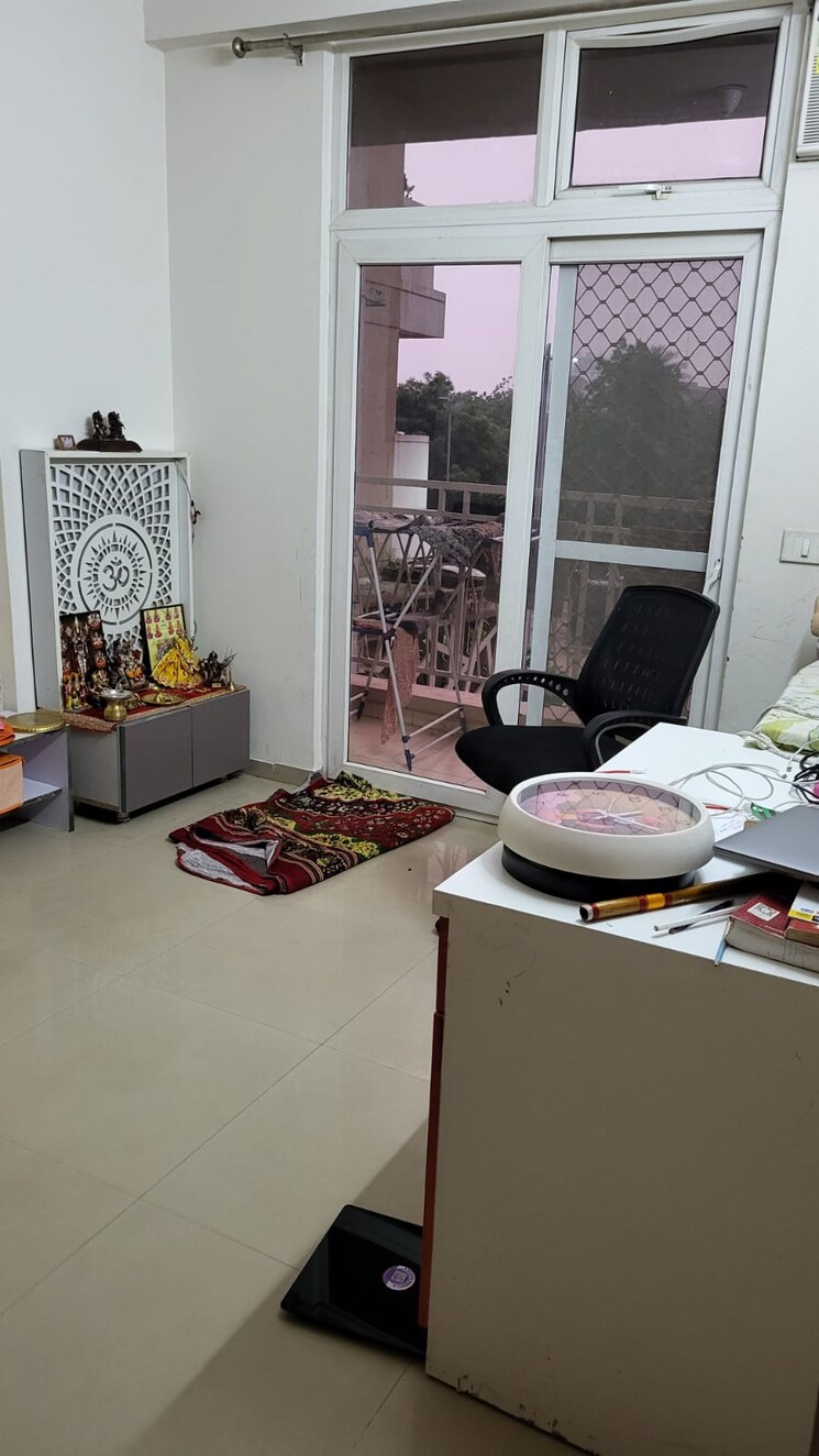 Master Bedroom, mahagun-mywoods 3 Bedroom 1240 Sq.Ft. Apartment In Sector 16c Greater Noida Greater Noida 9757744