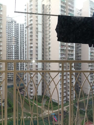 3 BHK Apartment – Exterior View View at Amrapali Golf Homes, Sector 4 Greater Noida - for Rent