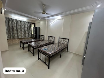 Room in  Pg at Malad CHS, Malad East – for Rent