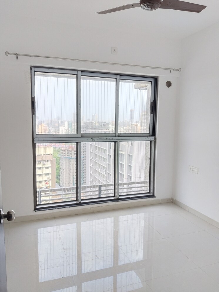 Cover Image, uk-iridium 1 Bedroom 400 Sq.Ft. Apartment In Kandivali East Mumbai 9757765