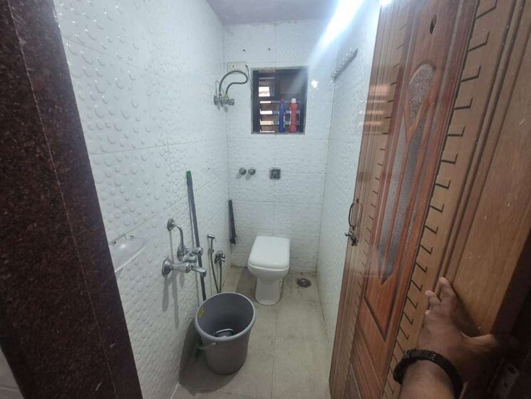 Bathroom, malad east Pg For Boys & Girls In Malad East 9757774