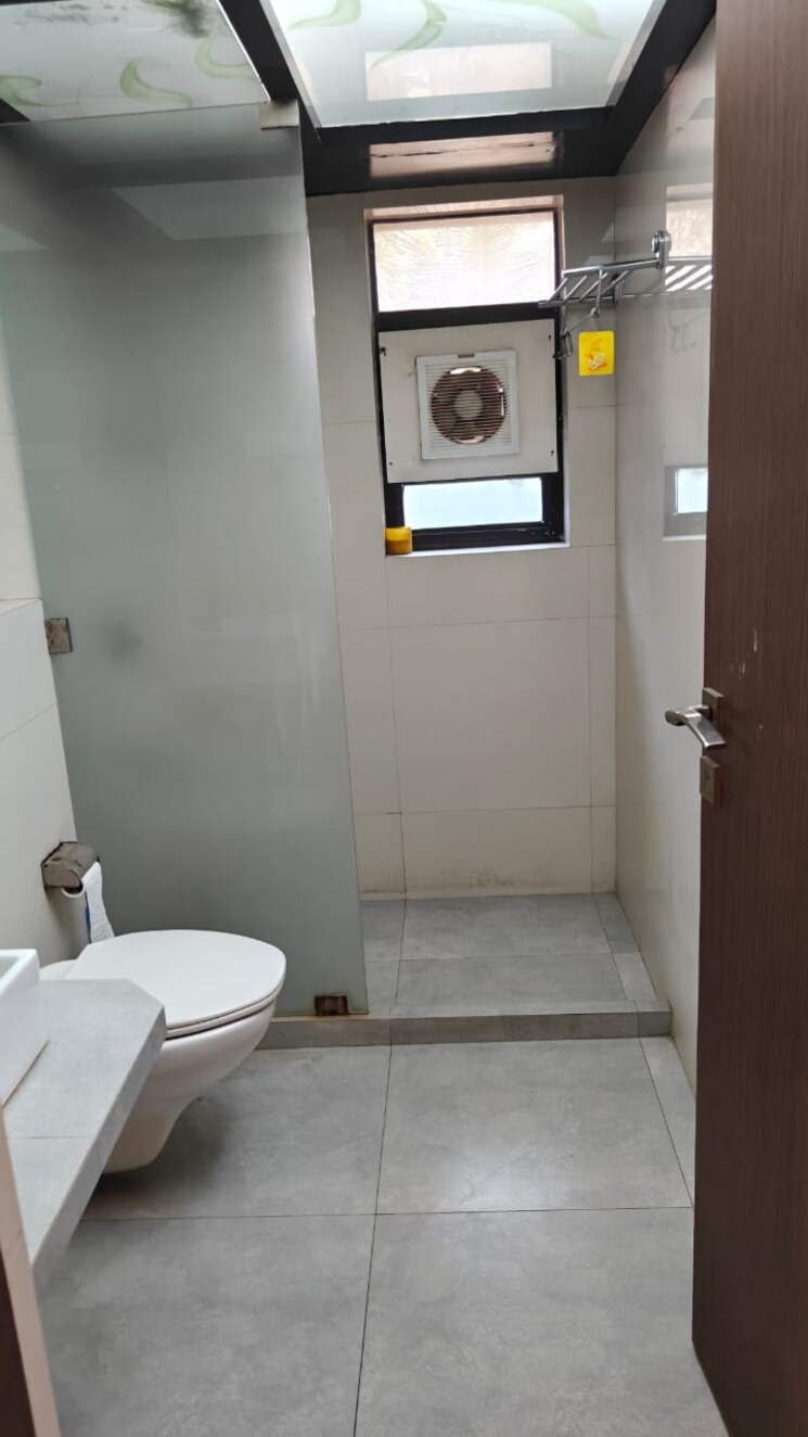 Bathroom, kalpataru-residency-mumbai 3 Bedroom 1700 Sq.Ft. Apartment In Sion Mumbai 9757540