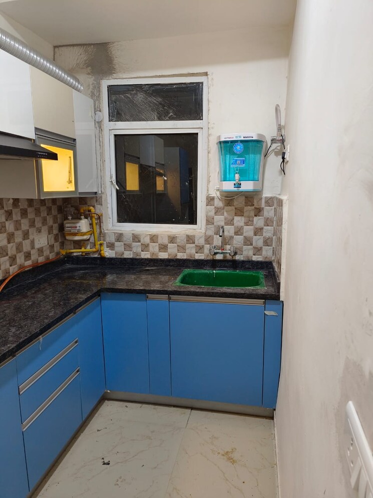 Kitchen, amrapali-golf-homes 2.5 Bedroom 945 Sq.Ft. Apartment In Sector 4 Greater Noida Greater Noida 9757796