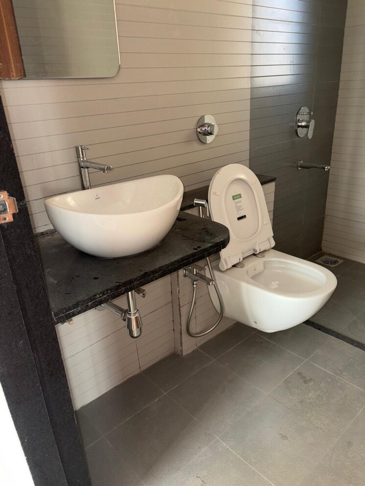 Bathroom, mittal-woods 2 Bedroom 1250 Sq.Ft. Apartment In Viman Nagar Pune 9757795