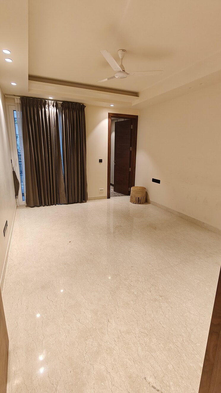 Room, panchsheel park 4 Bedroom 3200 Sq.Ft. Builder Floor In Panchsheel Park Delhi 9757825