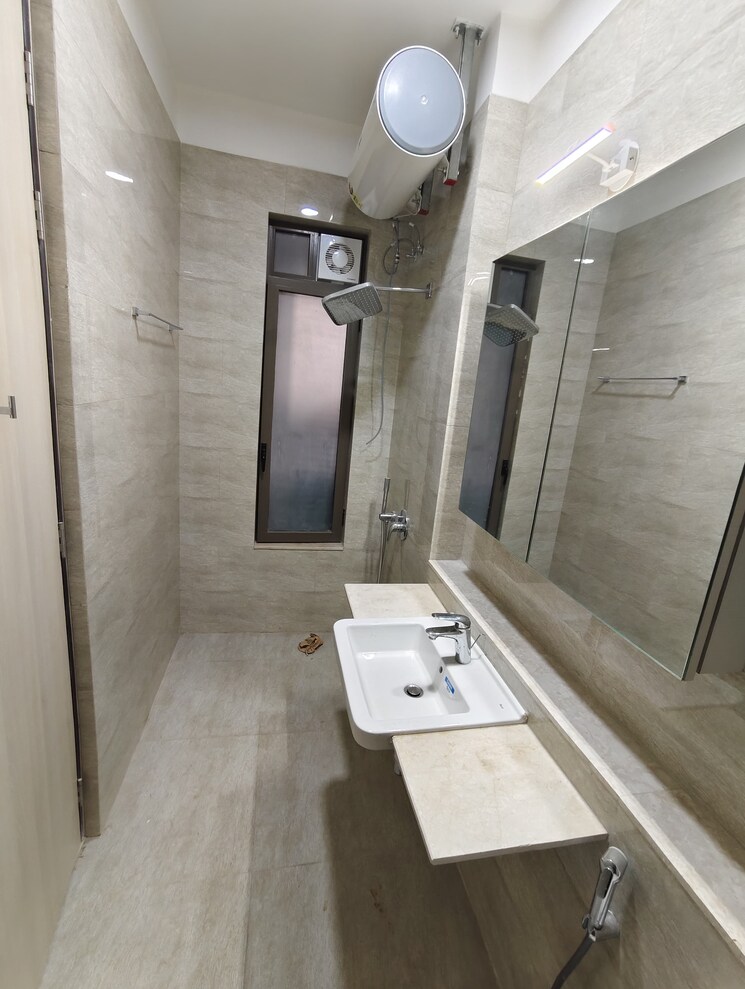 Bathroom, adani-ten-bkc 3 Bedroom 1400 Sq.Ft. Apartment In Bandra East Mumbai 9757826