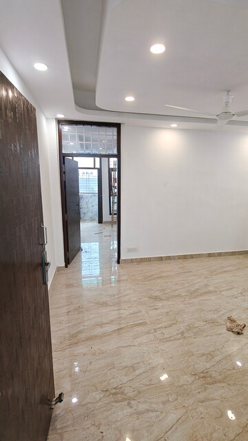 Room in 1 BHK Builder Floor at Malviya Nagar – for Rent