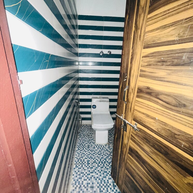 Bathroom, satyam-paradise-sector-121 1 Bedroom 600 Sq.Ft. Penthouse In Garhi Chaukhandi Noida 9757862