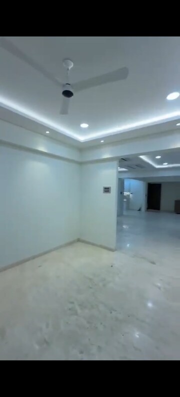 Room in 5 BHK Apartment at Raunak Viraj Tower , Pokhran Road No Two – for Rent