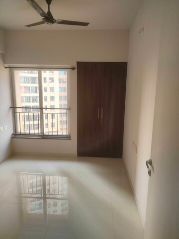 Room in 2 BHK Apartment at Rustomjee Azziano Wing D, Thane West – for Rent