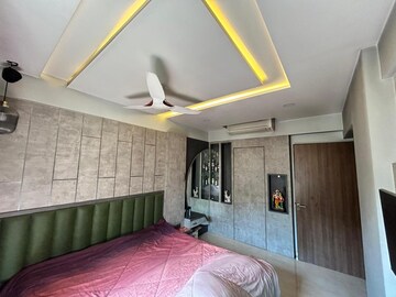 Bedroom in 3 BHK Apartment at Lodha Sterling, Kolshet Road – for Sale