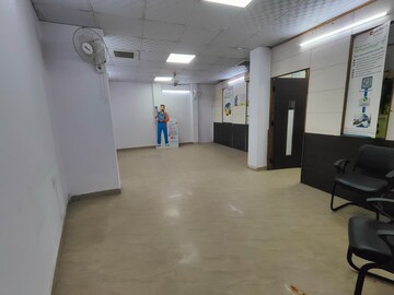 Room in 2 BHK Apartment at Elite Golf Green, Sector 79 – for Rent