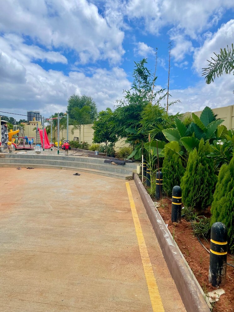 Garden, jakkuru  1200 Sq.Ft. Plot In Jakkuru Bangalore 9757962