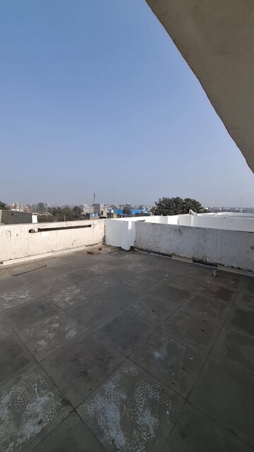 Balcony in 3 BHK Villa at Sector 10 Greater Noida – for Sale