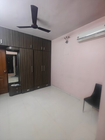 Room in 2 BHK Apartment at Seawoods Sector 50 – for Rent